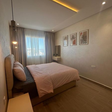 Appartement Haut Standing En Face De La Marina Et A 200M Du Port De Tanger - Appt 2 Luaran gambar